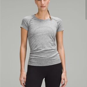 Lululemon Swiftly Tech Short Sleeve Shirt